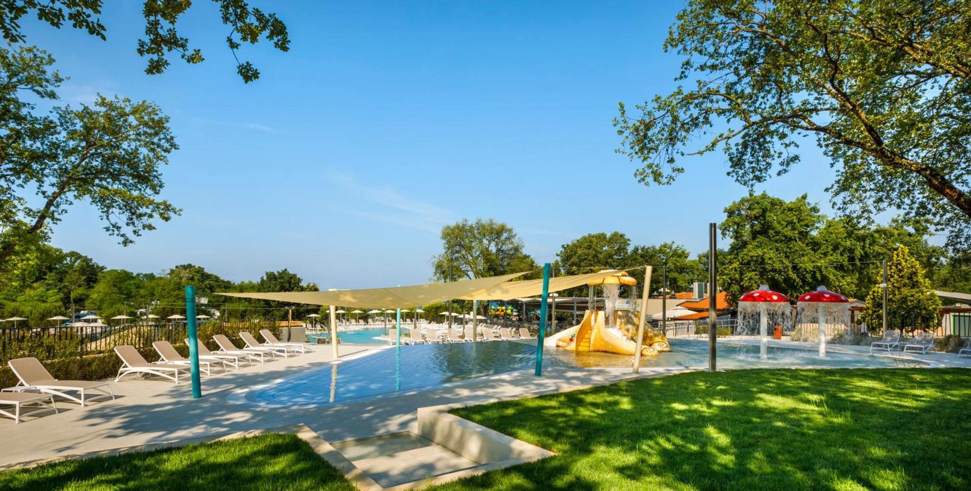Novigrad Istria Aminess Planet Camping Maravea Resort - Pitches מראה חיצוני תמונה